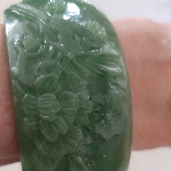 Beautiful Vintage Jade Bangle! - Picture 1 of 5